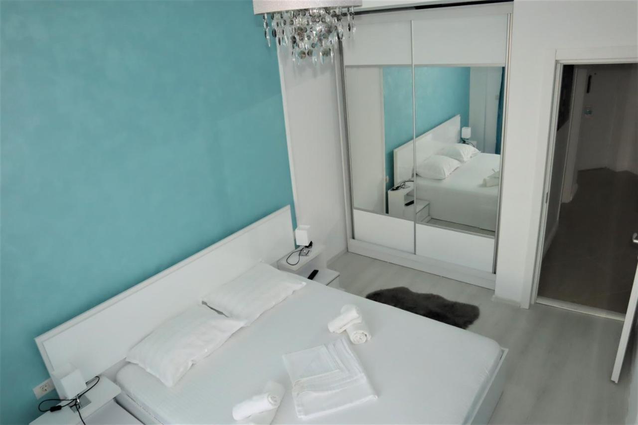 Năvodari Donny Luxury Apartment מראה חיצוני תמונה