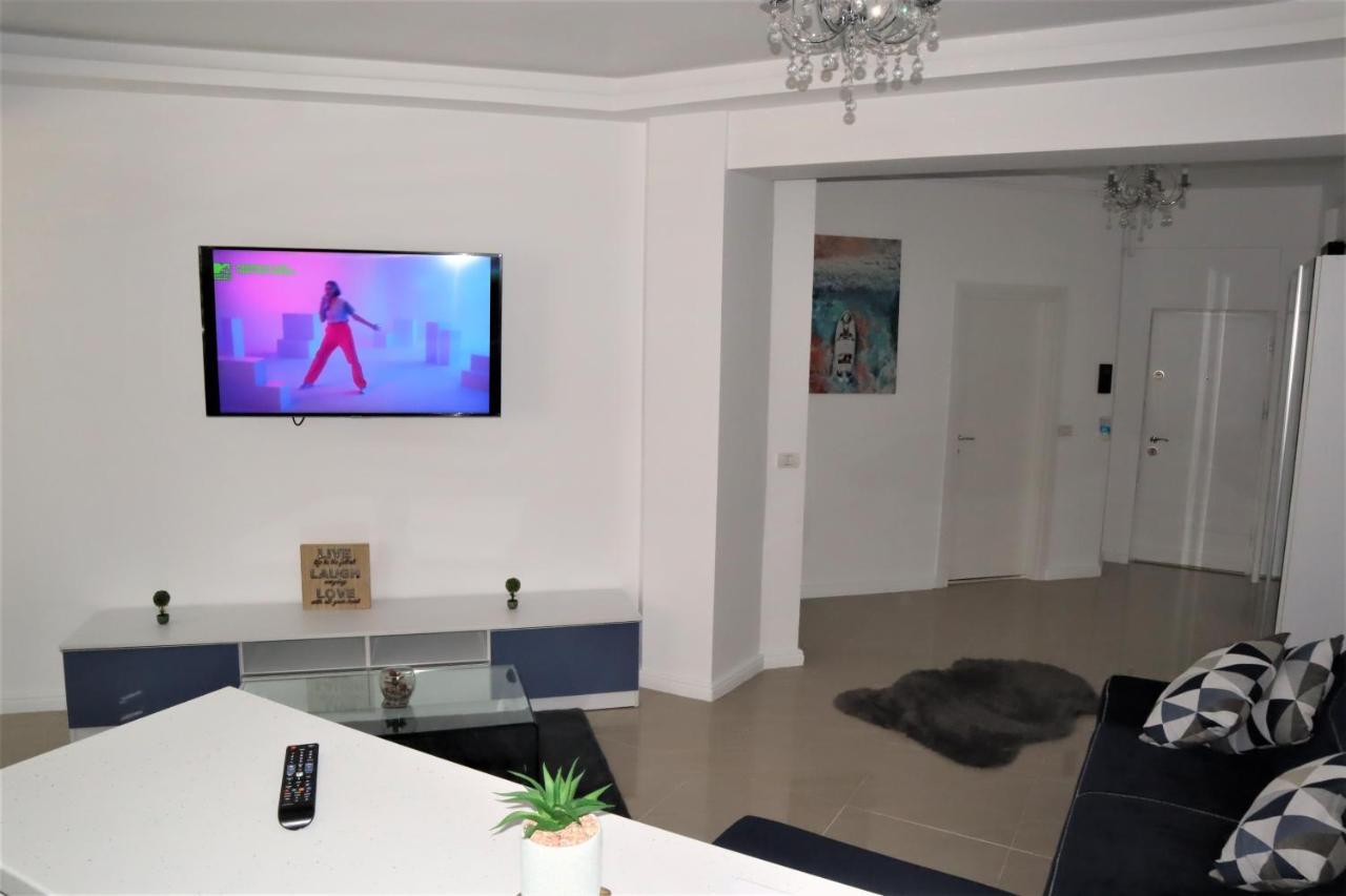 Năvodari Donny Luxury Apartment מראה חיצוני תמונה